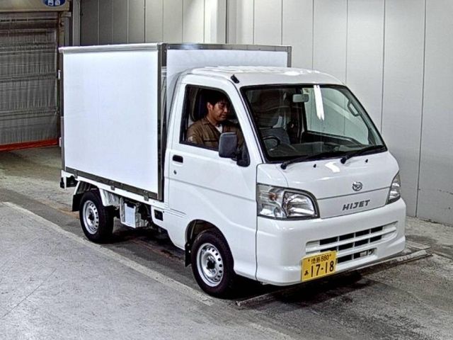 1009 DAIHATSU HIJET TRUCK S211P 2013 г. (LAA Shikoku)